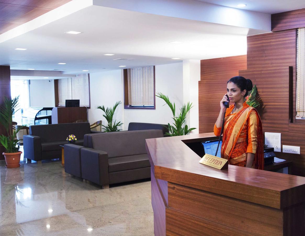 קאנור Hotel Rainbow Suites מראה חיצוני תמונה